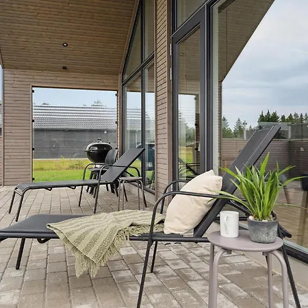 Holiday home In With Sauna Norre Nebel