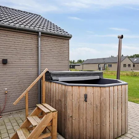 In With Sauna