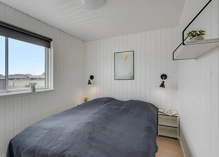 In With Sauna Nyaraló *